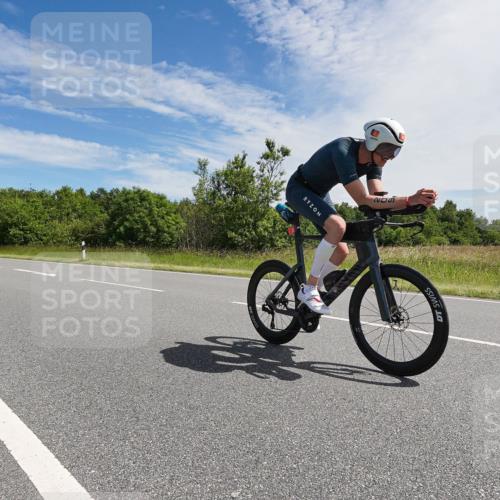 21.06.2026 - Viking Triathlon Michael Burmester http://msf.ph/oto/9866943 21.06.2026 11:35:50 Radfahren 147, 179, 183, 209, 221, 262, 324, 354, 436, 448, 449, 470, 505, 533, 650, 662 meine-sportfotos.de