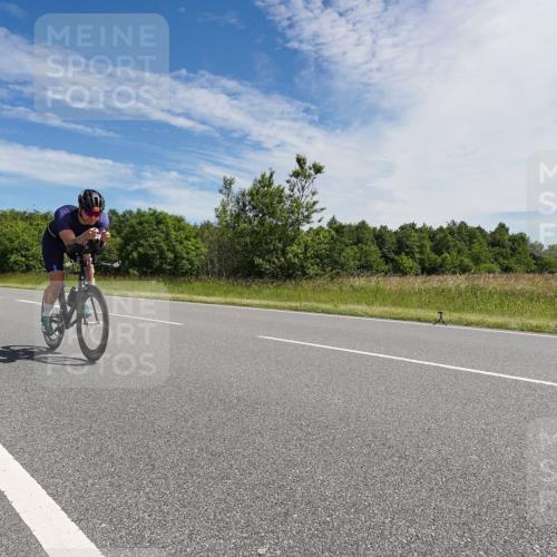 21.06.2026 - Viking Triathlon Michael Burmester http://msf.ph/oto/9866973 21.06.2026 11:35:54 Radfahren 147, 179, 183, 209, 221, 262, 324, 354, 436, 448, 449, 470, 505, 533, 650 meine-sportfotos.de