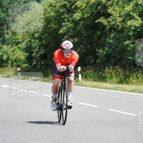 21.06.2026 - Viking Triathlon Michael Burmester http://msf.ph/oto/9866996 21.06.2026 12:15:16 Radfahren 59, 69, 85, 88, 135, 152, 274, 297, 351, 403, 430, 497, 614, 614 meine-sportfotos.de