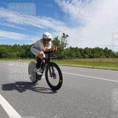 21.06.2026 - Viking Triathlon Michael Burmester http://msf.ph/oto/9867003 21.06.2026 11:36:15 Radfahren 42, 47, 242, 258, 311, 372, 440, 524, 529, 536, 576, 602 meine-sportfotos.de
