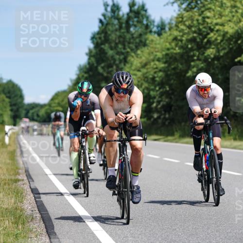 21.06.2026 - Viking Triathlon Michael Burmester http://msf.ph/oto/9867016 21.06.2026 12:15:20 Radfahren 59, 69, 85, 88, 135, 152, 274, 297, 403, 430, 497, 614, 614 meine-sportfotos.de