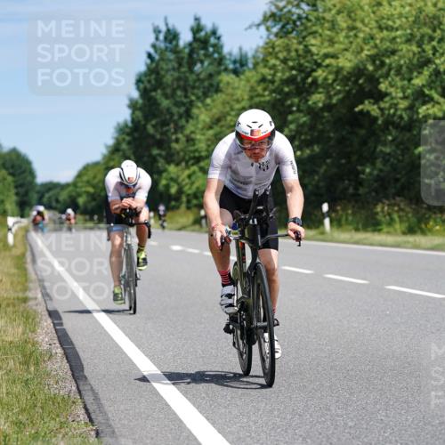 21.06.2026 - Viking Triathlon Michael Burmester http://msf.ph/oto/9867111 21.06.2026 12:15:53 Radfahren 21, 178, 184, 184, 195, 248, 334, 389, 394, 405, 521, 551, 590, 590, 651 meine-sportfotos.de