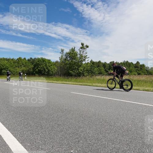 21.06.2026 - Viking Triathlon Michael Burmester http://msf.ph/oto/9867126 21.06.2026 11:36:55 Radfahren 134, 158, 177, 225, 330, 341, 577, 623, 667 meine-sportfotos.de