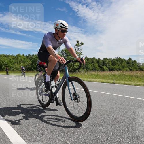 21.06.2026 - Viking Triathlon Michael Burmester http://msf.ph/oto/9867137 21.06.2026 11:36:58 Radfahren 134, 158, 177, 225, 330, 577, 609, 667 meine-sportfotos.de