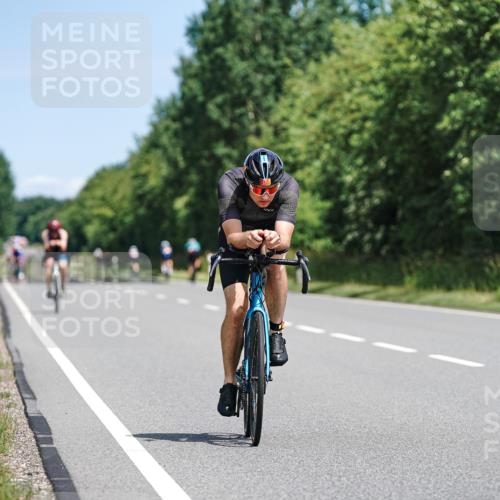 21.06.2026 - Viking Triathlon Michael Burmester http://msf.ph/oto/9867227 21.06.2026 12:16:34 Radfahren 153, 278, 309, 311, 453, 519, 524, 537, 538 meine-sportfotos.de