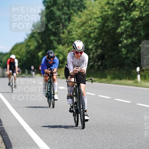 21.06.2026 - Viking Triathlon Michael Burmester http://msf.ph/oto/9867250 21.06.2026 12:16:51 Radfahren 47, 81, 193, 229, 242, 278, 300, 311, 311, 424, 453, 466, 479, 524, 536, 537 meine-sportfotos.de