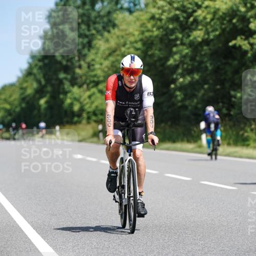 21.06.2026 - Viking Triathlon Michael Burmester http://msf.ph/oto/9867270 21.06.2026 12:16:55 Radfahren 47, 81, 193, 229, 242, 278, 300, 311, 311, 424, 453, 466, 479, 524, 536, 537 meine-sportfotos.de
