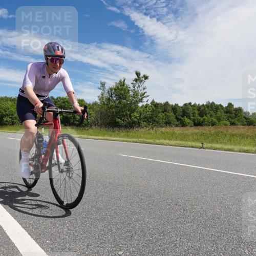21.06.2026 - Viking Triathlon Michael Burmester http://msf.ph/oto/9867275 21.06.2026 11:38:08 Radfahren 13, 17, 30, 48, 54, 230, 238, 249, 310, 343, 391, 444, 534, 635, 635, 644 meine-sportfotos.de