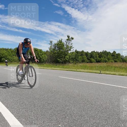 21.06.2026 - Viking Triathlon Michael Burmester http://msf.ph/oto/9867280 21.06.2026 11:38:13 Radfahren 17, 17, 30, 54, 230, 230, 238, 249, 310, 343, 391, 444, 534, 635, 635, 644 meine-sportfotos.de