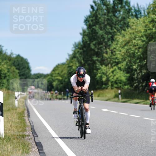 21.06.2026 - Viking Triathlon Michael Burmester http://msf.ph/oto/9867290 21.06.2026 12:17:13 Radfahren 81, 81, 193, 311, 415, 415, 424, 504, 618 meine-sportfotos.de