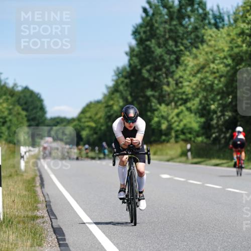 21.06.2026 - Viking Triathlon Michael Burmester http://msf.ph/oto/9867294 21.06.2026 12:17:13 Radfahren 81, 81, 193, 311, 415, 415, 424, 504, 618 meine-sportfotos.de