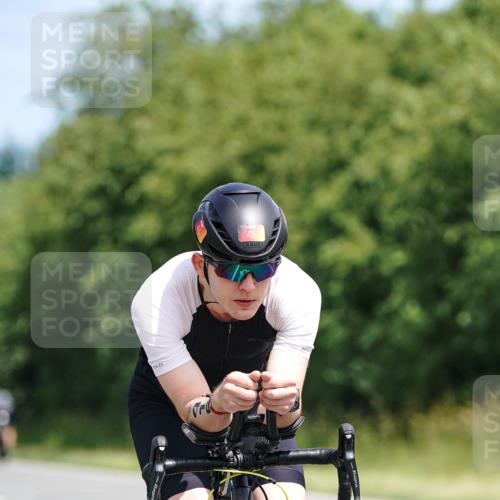 21.06.2026 - Viking Triathlon Michael Burmester http://msf.ph/oto/9867302 21.06.2026 12:17:15 Radfahren 81, 81, 415, 415, 424, 504, 618 meine-sportfotos.de