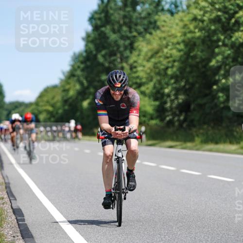 21.06.2026 - Viking Triathlon Michael Burmester http://msf.ph/oto/9867315 21.06.2026 12:17:50 Radfahren 200, 253, 285, 354, 354, 363, 404, 439, 440, 458, 461, 539, 550, 568, 576, 604 meine-sportfotos.de