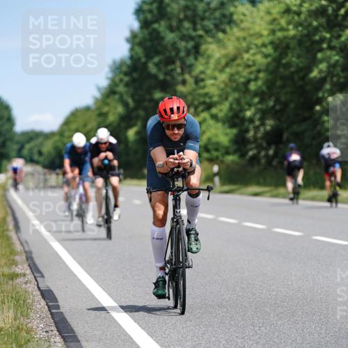 21.06.2026 - Viking Triathlon Michael Burmester http://msf.ph/oto/9867329 21.06.2026 12:17:54 Radfahren 200, 253, 285, 354, 354, 363, 404, 439, 440, 458, 461, 520, 539, 550, 568, 576, 604 meine-sportfotos.de