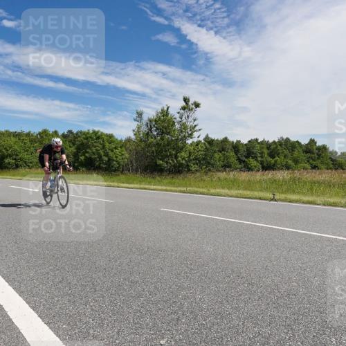 21.06.2026 - Viking Triathlon Michael Burmester http://msf.ph/oto/9867371 21.06.2026 11:38:49 Radfahren 100, 105, 139, 164, 171, 268, 276, 531, 563, 605, 606, 617, 638, 648 meine-sportfotos.de