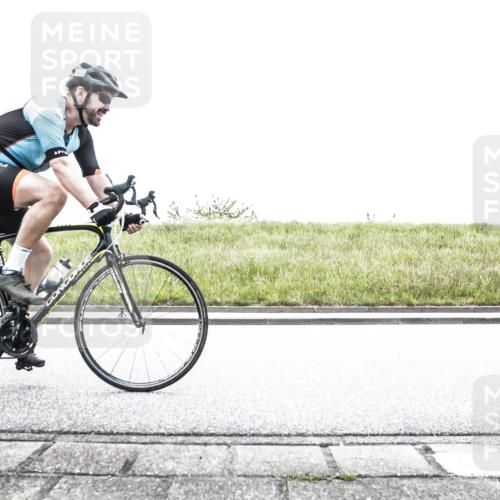 21.06.2026 - 29. Vierlanden-Triathlon H.Heesch http://msf.ph/oto/9867391 21.06.2026 10:33:11 Radfahren 91, 183, 266, 273, 381 meine-sportfotos.de