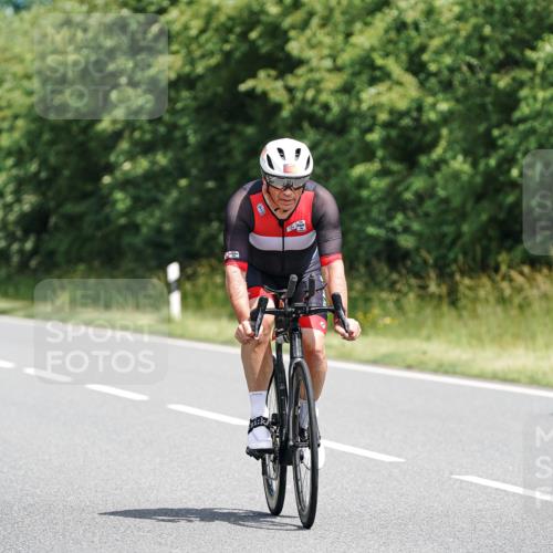 21.06.2026 - Viking Triathlon Michael Burmester http://msf.ph/oto/9867393 21.06.2026 12:18:13 Radfahren 5, 25, 200, 354, 404, 423, 448, 520, 520, 547, 568, 575, 576, 633, 636 meine-sportfotos.de