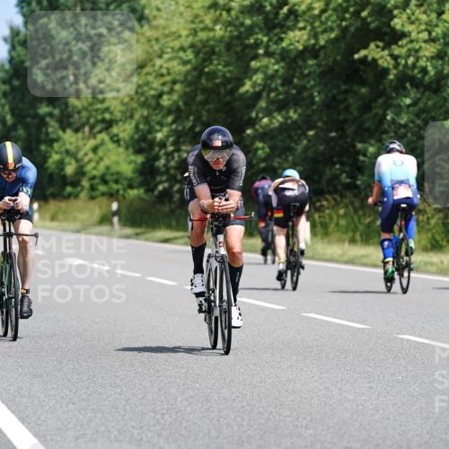 21.06.2026 - Viking Triathlon Michael Burmester http://msf.ph/oto/9867412 21.06.2026 12:18:17 Radfahren 5, 25, 43, 354, 423, 448, 520, 520, 547, 575, 623, 633, 636 meine-sportfotos.de