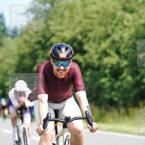 21.06.2026 - Viking Triathlon Michael Burmester http://msf.ph/oto/9867445 21.06.2026 12:18:20 Radfahren 5, 25, 43, 82, 391, 423, 448, 520, 520, 547, 575, 623, 633, 636 meine-sportfotos.de