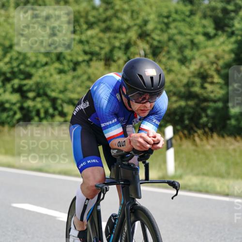 21.06.2026 - Viking Triathlon Michael Burmester http://msf.ph/oto/9867496 21.06.2026 12:18:25 Radfahren 5, 25, 43, 82, 391, 423, 448, 520, 547, 575, 623, 633, 636 meine-sportfotos.de