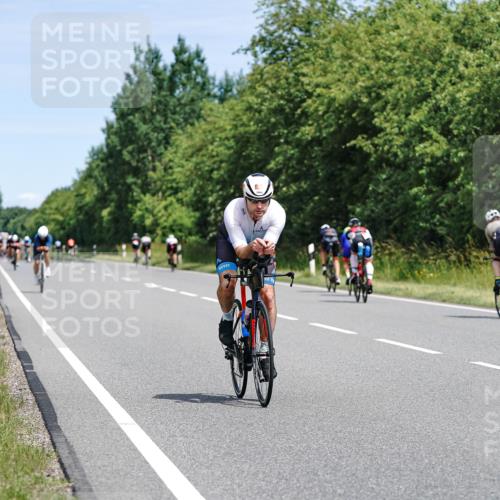 21.06.2026 - Viking Triathlon Michael Burmester http://msf.ph/oto/9867528 21.06.2026 12:18:45 Radfahren 31, 52, 80, 82, 170, 217, 233, 323, 371, 391, 452, 496, 623 meine-sportfotos.de