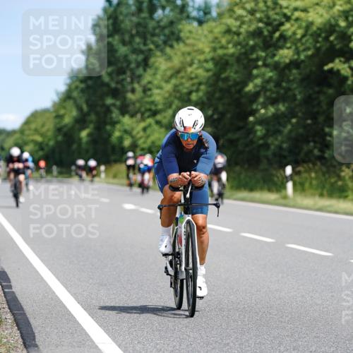 21.06.2026 - Viking Triathlon Michael Burmester http://msf.ph/oto/9867549 21.06.2026 12:18:50 Radfahren 31, 52, 80, 170, 217, 233, 323, 325, 371, 452, 496, 516 meine-sportfotos.de