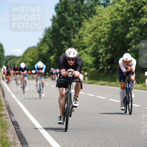 21.06.2026 - Viking Triathlon Michael Burmester http://msf.ph/oto/9867558 21.06.2026 12:18:54 Radfahren 31, 52, 80, 170, 217, 233, 323, 325, 371, 452, 496, 516, 517 meine-sportfotos.de