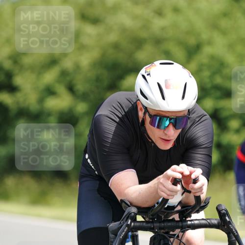 21.06.2026 - Viking Triathlon Michael Burmester http://msf.ph/oto/9867570 21.06.2026 12:18:56 Radfahren 31, 52, 170, 217, 233, 323, 325, 371, 452, 496, 516, 517 meine-sportfotos.de