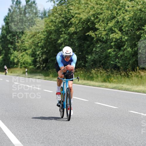 21.06.2026 - Viking Triathlon Michael Burmester http://msf.ph/oto/9867574 21.06.2026 12:18:57 Radfahren 31, 52, 170, 217, 233, 323, 325, 371, 452, 496, 516, 517 meine-sportfotos.de