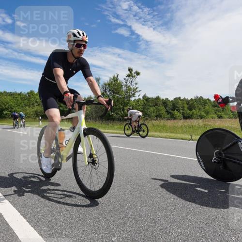 21.06.2026 - Viking Triathlon Michael Burmester http://msf.ph/oto/9867580 21.06.2026 11:39:55 Radfahren 2, 19, 21, 91, 173, 192, 194, 313, 380 meine-sportfotos.de