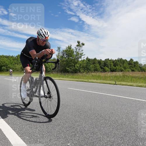 21.06.2026 - Viking Triathlon Michael Burmester http://msf.ph/oto/9867590 21.06.2026 11:39:57 Radfahren 2, 19, 21, 91, 173, 192, 194, 313, 350, 380 meine-sportfotos.de