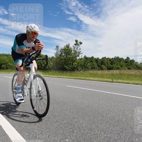 21.06.2026 - Viking Triathlon Michael Burmester http://msf.ph/oto/9867595 21.06.2026 11:40:02 Radfahren 21, 91, 173, 194, 205, 313, 350, 380, 555, 607, 639 meine-sportfotos.de