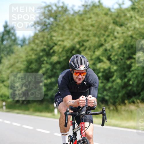 21.06.2026 - Viking Triathlon Michael Burmester http://msf.ph/oto/9867599 21.06.2026 12:19:03 Radfahren 39, 52, 171, 325, 452, 496, 516, 517, 648, 656, 662 meine-sportfotos.de