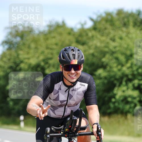 21.06.2026 - Viking Triathlon Michael Burmester http://msf.ph/oto/9867611 21.06.2026 12:19:05 Radfahren 39, 171, 325, 452, 496, 516, 517, 648, 656, 662 meine-sportfotos.de