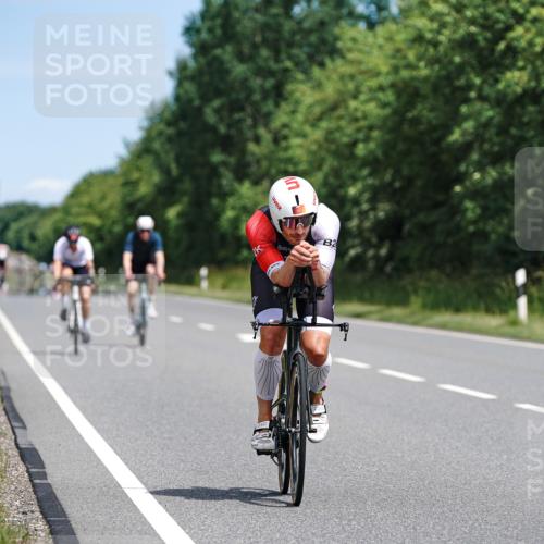 21.06.2026 - Viking Triathlon Michael Burmester http://msf.ph/oto/9867630 21.06.2026 12:19:13 Radfahren 39, 171, 209, 325, 472, 516, 517, 648, 648, 656, 662 meine-sportfotos.de