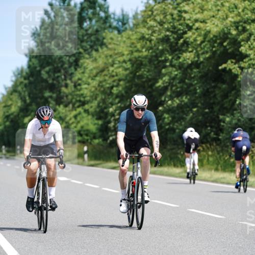 21.06.2026 - Viking Triathlon Michael Burmester http://msf.ph/oto/9867645 21.06.2026 12:19:16 Radfahren 39, 171, 209, 325, 425, 443, 472, 517, 648, 648, 656, 662 meine-sportfotos.de
