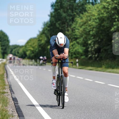 21.06.2026 - Viking Triathlon Michael Burmester http://msf.ph/oto/9867666 21.06.2026 12:19:29 Radfahren 30, 209, 343, 421, 425, 441, 443, 443, 472, 648, 656 meine-sportfotos.de