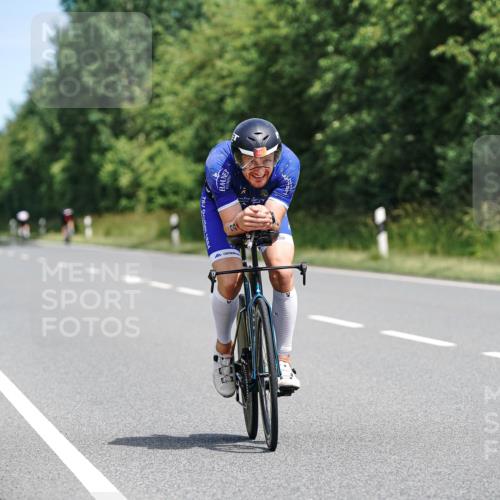 21.06.2026 - Viking Triathlon Michael Burmester http://msf.ph/oto/9867673 21.06.2026 12:19:44 Radfahren 30, 42, 133, 144, 231, 343, 421, 441, 443, 443 meine-sportfotos.de
