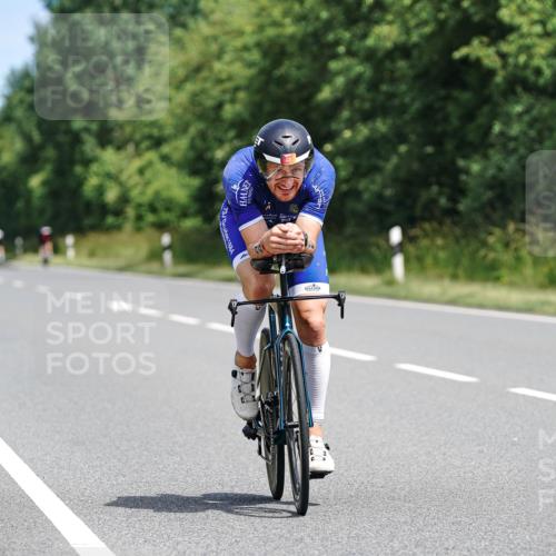 21.06.2026 - Viking Triathlon Michael Burmester http://msf.ph/oto/9867677 21.06.2026 12:19:44 Radfahren 30, 42, 133, 144, 231, 343, 421, 441, 443, 443 meine-sportfotos.de