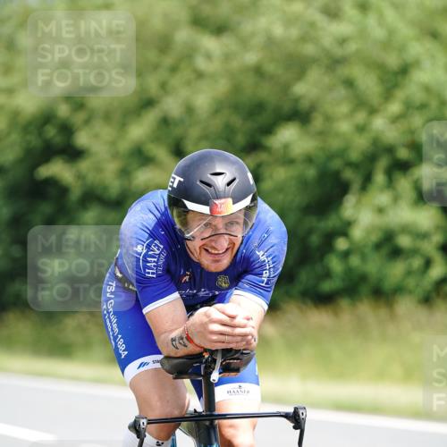 21.06.2026 - Viking Triathlon Michael Burmester http://msf.ph/oto/9867681 21.06.2026 12:19:45 Radfahren 30, 42, 133, 144, 231, 343, 421, 441, 443 meine-sportfotos.de