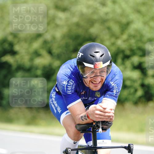 21.06.2026 - Viking Triathlon Michael Burmester http://msf.ph/oto/9867684 21.06.2026 12:19:45 Radfahren 30, 42, 133, 144, 231, 343, 421, 441, 443 meine-sportfotos.de