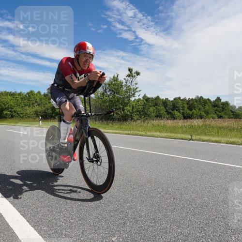 21.06.2026 - Viking Triathlon Michael Burmester http://msf.ph/oto/9867708 21.06.2026 11:40:55 Radfahren 96, 155, 260, 287, 317, 317, 366, 445, 467 meine-sportfotos.de