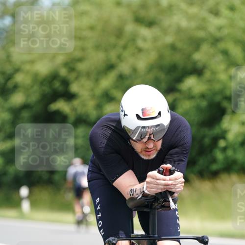 21.06.2026 - Viking Triathlon Michael Burmester http://msf.ph/oto/9867721 21.06.2026 12:20:41 Radfahren 51, 190, 213, 344, 345, 375, 379, 398, 607, 609 meine-sportfotos.de