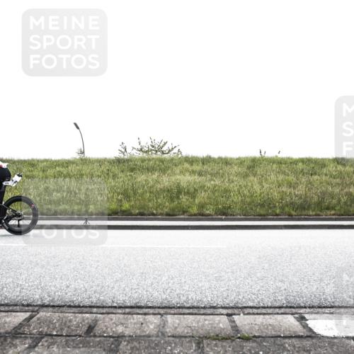 21.06.2026 - 29. Vierlanden-Triathlon H.Heesch http://msf.ph/oto/9867726 21.06.2026 10:37:51 Radfahren 20, 27, 35, 67, 233, 275, 336, 429, 437 meine-sportfotos.de
