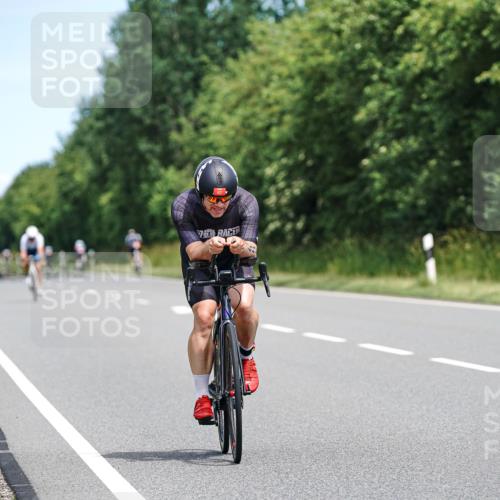 21.06.2026 - Viking Triathlon Michael Burmester http://msf.ph/oto/9867751 21.06.2026 12:20:54 Radfahren 13, 339, 344, 375, 395, 398, 400, 607, 628, 643 meine-sportfotos.de