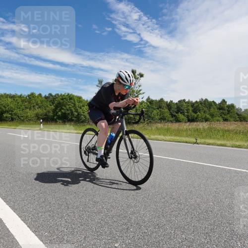 21.06.2026 - Viking Triathlon Michael Burmester http://msf.ph/oto/9867761 21.06.2026 11:41:17 Radfahren 26, 96, 136, 222, 247, 287, 317, 467, 658 meine-sportfotos.de