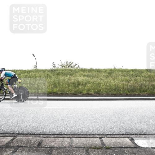 21.06.2026 - 29. Vierlanden-Triathlon H.Heesch http://msf.ph/oto/9867793 21.06.2026 10:39:23 Radfahren 174, 181, 358 meine-sportfotos.de