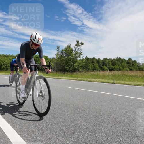 21.06.2026 - Viking Triathlon Michael Burmester http://msf.ph/oto/9867816 21.06.2026 11:41:43 Radfahren 25, 214, 219, 239, 269, 322, 407, 508, 547, 549, 575 meine-sportfotos.de