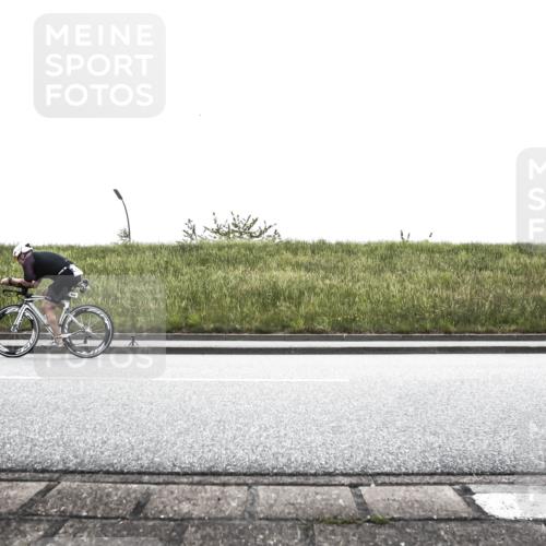 21.06.2026 - 29. Vierlanden-Triathlon H.Heesch http://msf.ph/oto/9867817 21.06.2026 10:39:51 Radfahren 111, 142, 179, 431, 454 meine-sportfotos.de