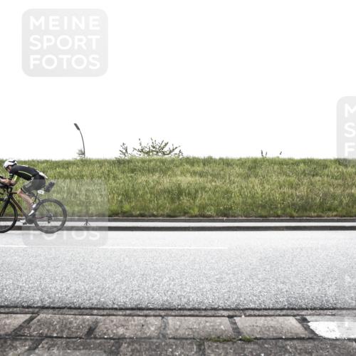 21.06.2026 - 29. Vierlanden-Triathlon H.Heesch http://msf.ph/oto/9867820 21.06.2026 10:39:58 Radfahren 111, 179, 300 meine-sportfotos.de